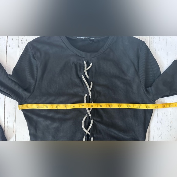 Fashion Nova Black Crop Top Long Sleeve Crystal Tie Size M - Picture 8 of 10